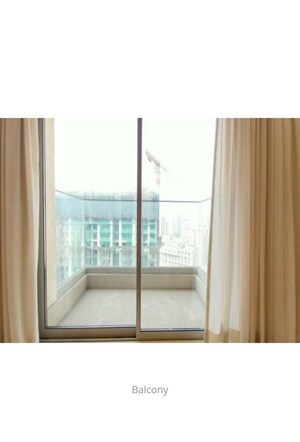 Room in 1 BHK Apartment at Hiranandani Highland, Powai – for Rent