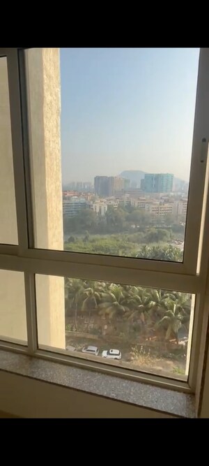 Swimming Pool in 2.5 BHK Apartment at Hubtown Rising City, Ghatkopar East – for Rent