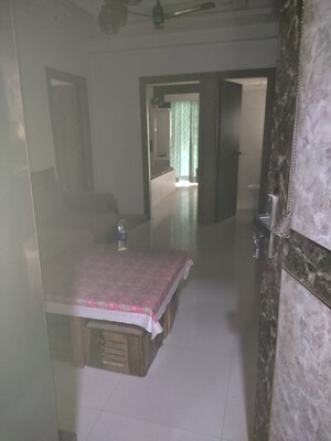 2 BHK Apartment For Rent in Windsor Paradise 2, Raj Nagar Extension