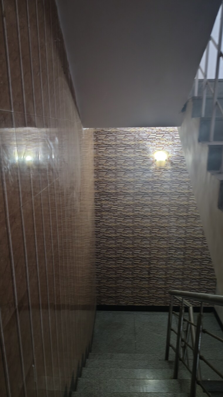 Bathroom, sector 55 6+ Bedroom 259 Sq.Ft. Villa In Sector 55 Noida 10563521