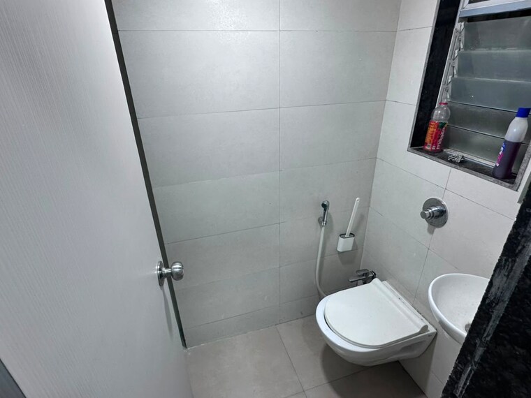 Bathroom, vardhan-heights 1 Bedroom 330 Sq.Ft. Apartment In Chembur Mumbai 10563532