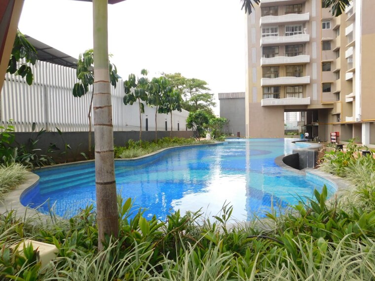 Swimming Pool, chandak-34-park-estate 2.5 Bedroom 788 Sq.Ft. Apartment In Goregaon West Mumbai 10563535