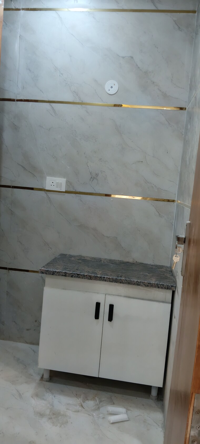 Bathroom, sector 85 3 Bedroom 180 Sq.Yd. Builder Floor In Sector 85 Faridabad 10563561