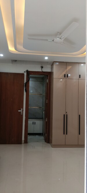 Building Lobby in 3 BHK Builder Floor at Sector 85 – for Sale