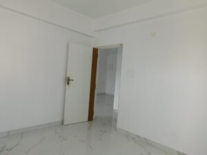 Room in 2 BHK Apartment at SVN Sri Virinchi Signature, Uppal – for Sale