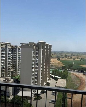 2 BHK Apartment For Rent in Artique Uptown Skylla, International Airport Road