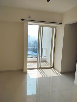 Room in 3 BHK Apartment at Blue 27th Avenue, Bavdhan – for Sale
