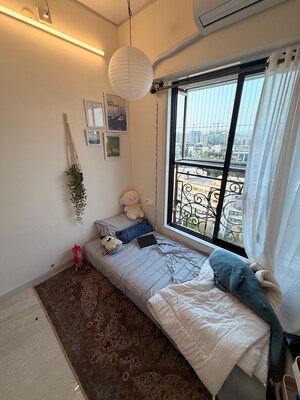 Living Room in 1.5 BHK Apartment at Chandiwala Pearl Heaven, Andheri East – for Sale