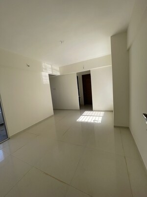 Room in 3 BHK Apartment at Blue 27th Avenue, Bavdhan – for Sale