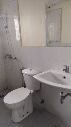 Bathroom in 4 BHK Apartment at Shalimar One World Belvedere Court 3, Gomti Nagar – for Rent