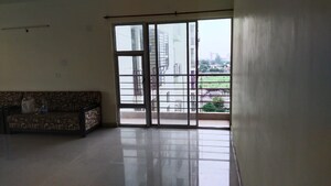 Room in 4 BHK Apartment at Shalimar One World Belvedere Court 3, Gomti Nagar – for Rent