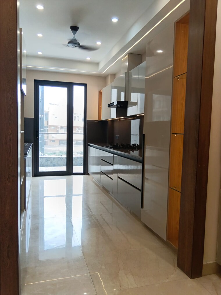 Room, emaar-mgf-emerald-hills 4 Bedroom 263 Sq.Yd. Builder Floor In Sector 65 Gurgaon 10563576