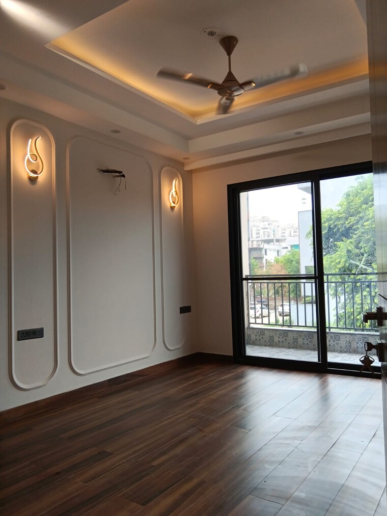 Room, emaar-mgf-emerald-hills 4 Bedroom 263 Sq.Yd. Builder Floor In Sector 65 Gurgaon 10563576