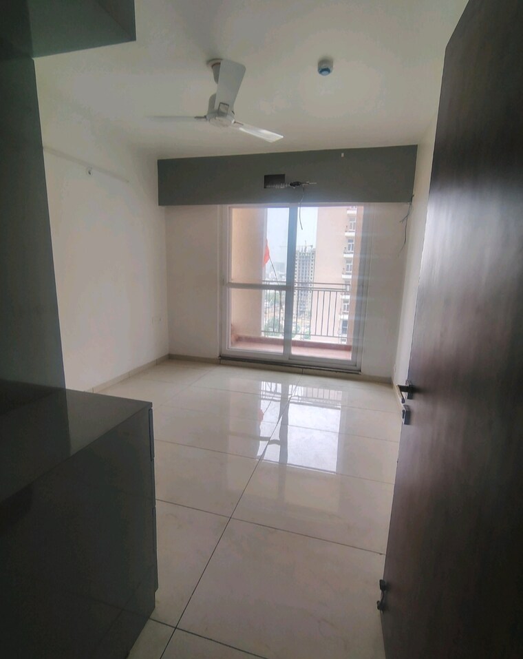 Room, gomti nagar 4 Bedroom 2230 Sq.Ft. Apartment In Gomti Nagar Lucknow 10563588
