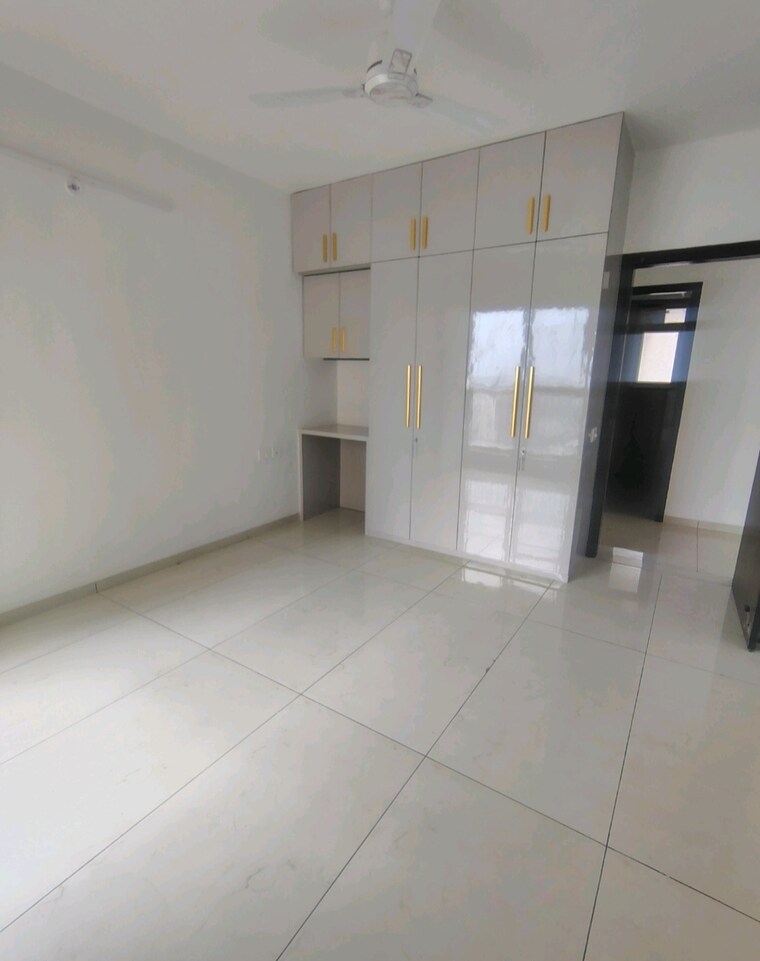Room, gomti nagar 4 Bedroom 2230 Sq.Ft. Apartment In Gomti Nagar Lucknow 10563588
