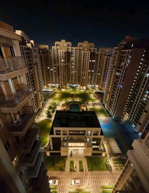 4 BHK Apartment – Exterior View View at Gomti Nagar - for Rent
