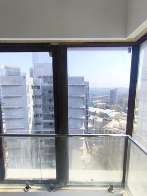 Room in 2 BHK Apartment at IM Applaud 38, Goregaon East – for Rent