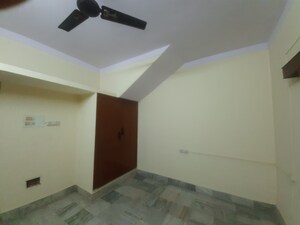 Room in 2 BHK Independent House at Rt Nagar – for Rent