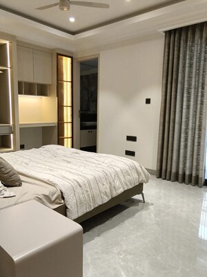 Bedroom in 4 BHK Builder Floor at Ireo City Plots, Sector 60 – for Sale
