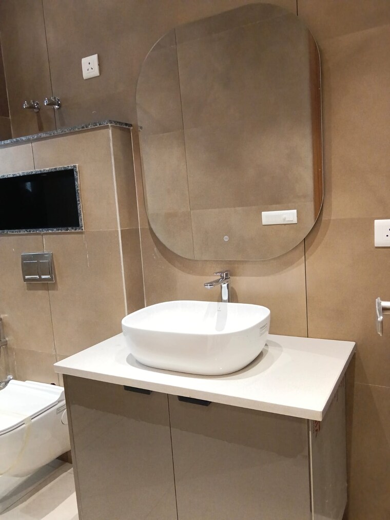 Bathroom, ireo-city-plots 3 Bedroom 200 Sq.Yd. Builder Floor In Sector 60 Gurgaon 10563754