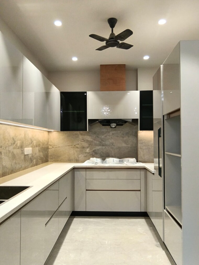 Kitchen, ireo-city-plots 3 Bedroom 200 Sq.Yd. Builder Floor In Sector 60 Gurgaon 10563754