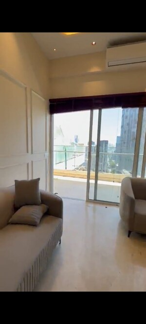 Room in 3 BHK Apartment at Indiabulls Sky Forest, Lower Parel – for Rent