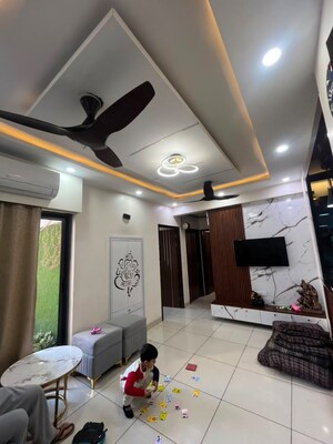 Team Area in 2 BHK Apartment at Nirala Estate II, Tech Zone 4 Greater Noida – for Rent