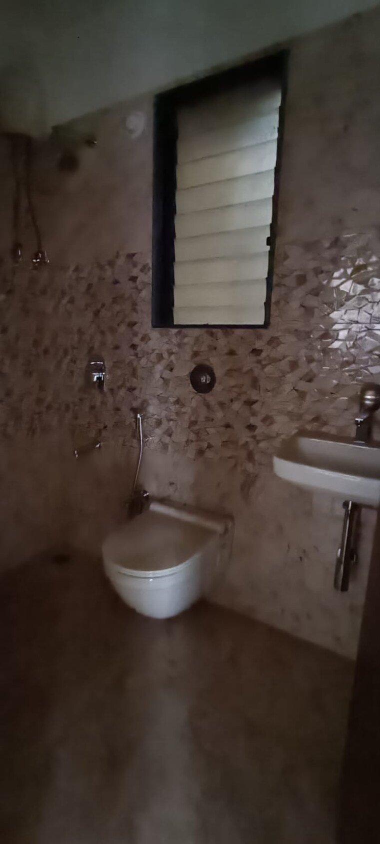 Bathroom, vaibhav-wisteria-residency 1 Bedroom 650 Sq.Ft. Apartment In Santacruz East Mumbai 10563765