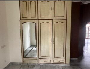 Building Lobby in 2 BHK Builder Floor at Sector 36 – for Rent