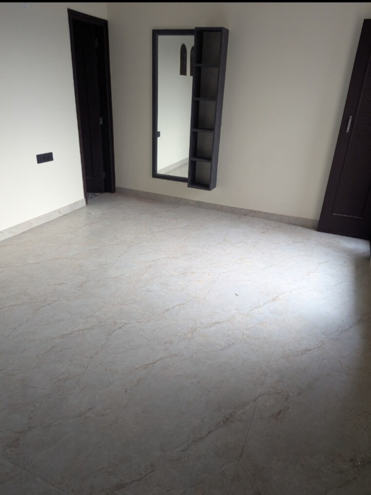 Room, sector 36 2 Bedroom 500 Sq.Yd. Builder Floor In Sector 36 Chandigarh 10563784