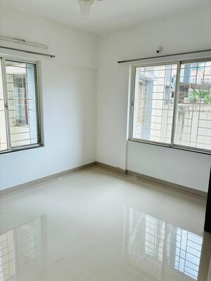 Room in 2 BHK Apartment at Gera Park View, Kharadi – for Rent