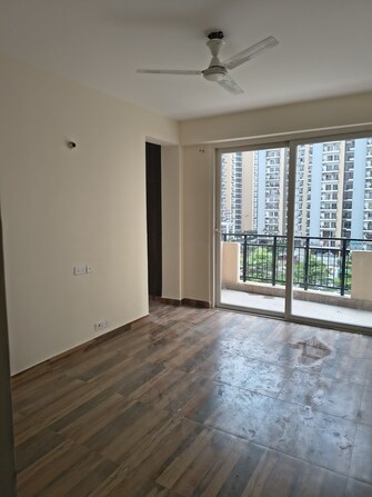 3 BHK + Servant Room Apartment For Rent in Strategic Royal Court in Sector 16 Greater Noida, Greater Noida