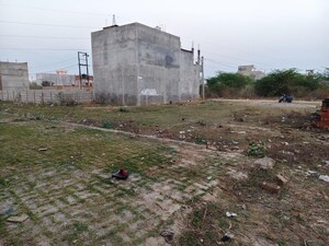  Plot – Garden View at Jankipuram Extension - for Sale
