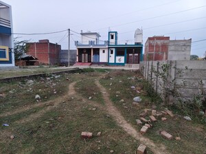  Plot – Exterior View View at Jankipuram Extension - for Sale