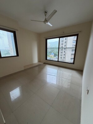 Room in 2.5 BHK Apartment at Neelkanth Greens, Manpada – for Rent