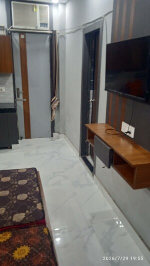 1 RK Builder Floor For Rent in Minarch Tower, Sector 44