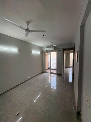 Room in 3 BHK Apartment at Signature Global City 81, Sector 81 – for Rent