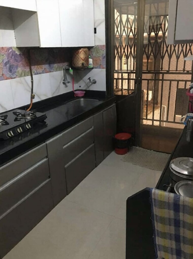 Kitchen, shreeji-apartment-kandivali 2 Bedroom 700 Sq.Ft. Apartment In Kandivali West Mumbai 10563900