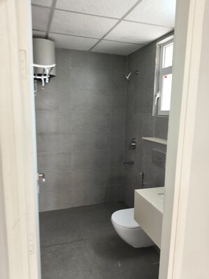 Furnished Amenities in 3 BHK Apartment at Signature Global City, Sector 37d – for Rent