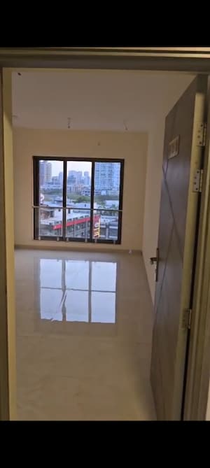Room in 1 BHK Apartment at IM Applaud 38, Goregaon East – for Sale