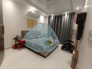 Team Area in 2.5 BHK Builder Floor at Smart World Orchard, Sector 61 – for Rent