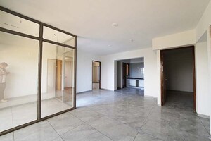 Room in 3 BHK Apartment at Gandhinagar Mahudi Main Road – for Sale