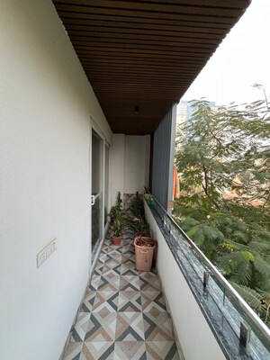 Balcony in 2.5 BHK Builder Floor at Smart World Orchard, Sector 61 – for Rent