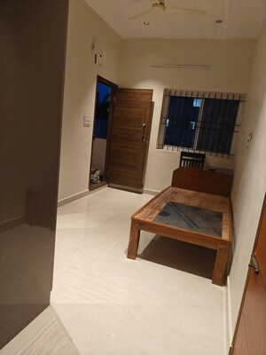 Team Area in 1 RK Apartment at Hrbr Layout – for Rent