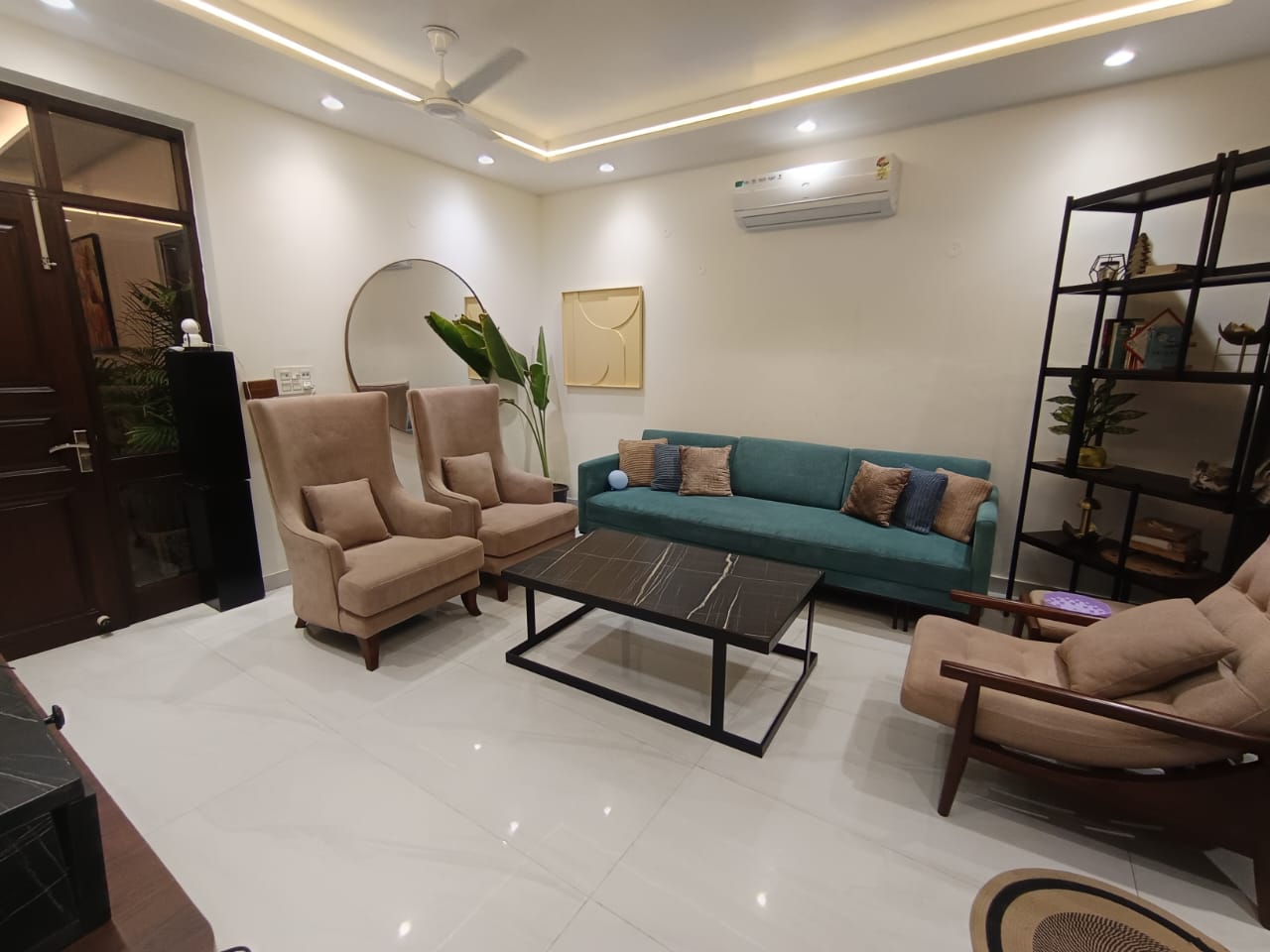 3 BHK + Prayer Room,Servant Room,Study Room,Extra Room,Basement,Store Room 1712 Sq.Ft. Builder Floor in Smart World Orchard