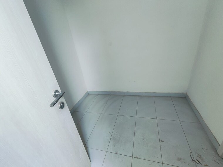 Bathroom, birla-navya 4 Bedroom 2700 Sq.Ft. Apartment In Sector 63a Gurgaon 10564031