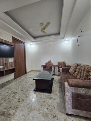 Living Room in 1 BHK Builder Floor at Sector 57 – for Rent