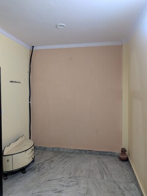 Room in 1 BHK Builder Floor at Uttam Nagar West – for Rent