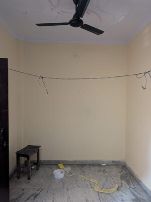 Room in 1 BHK Builder Floor at Uttam Nagar West – for Rent