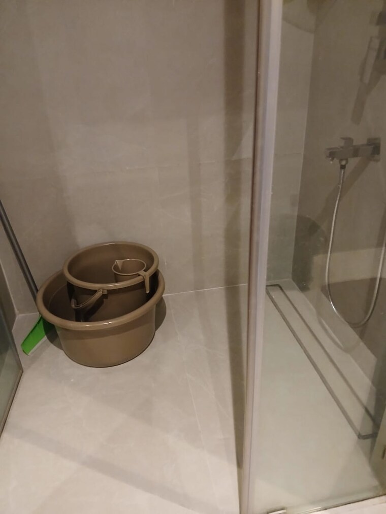 Bathroom, krishna-kaveri-apartment 1 Bedroom 650 Sq.Ft. Apartment In Andheri West Mumbai 10564040